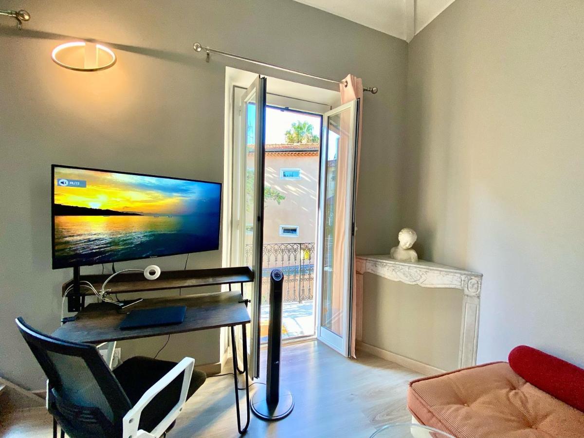 Lovely & Sunny Loft Heart Of With A/c! Appartement *